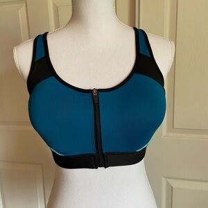 C9 front zip sports bra